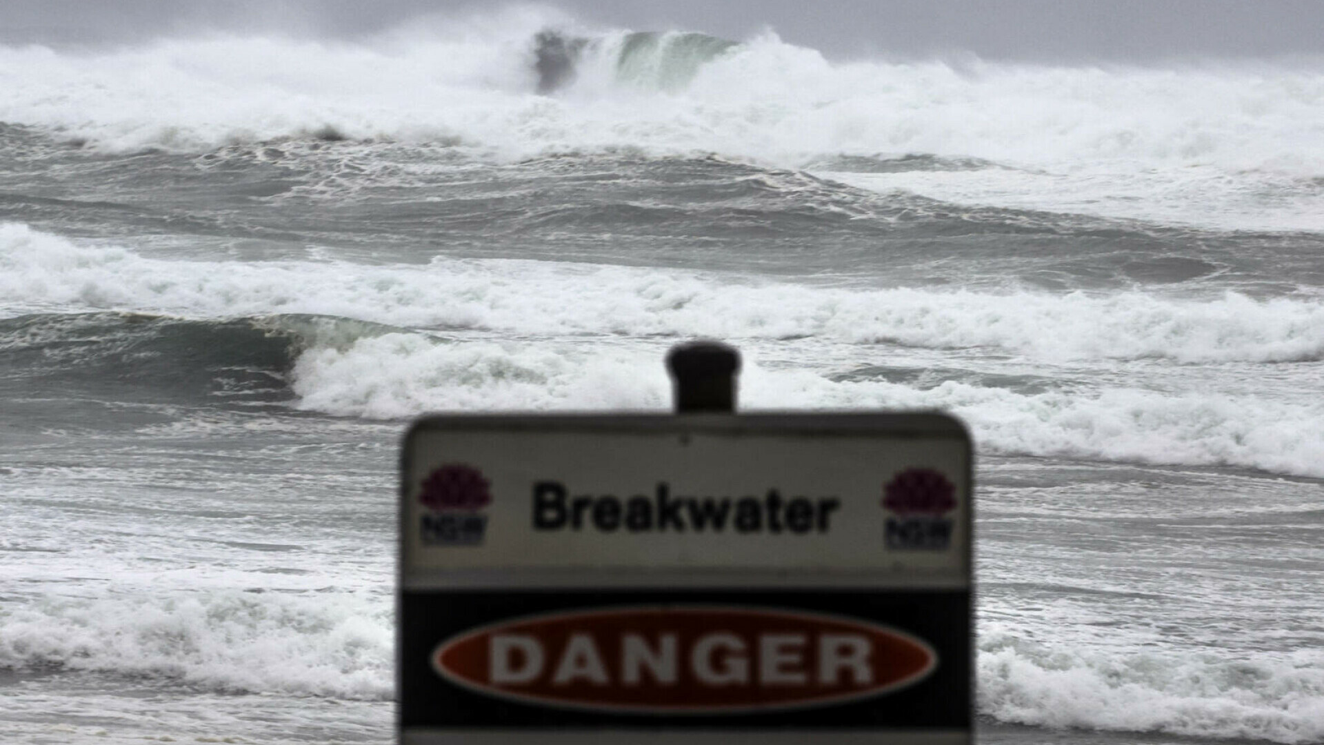 Australia se pregăteşte pentru un ciclon tropical rar