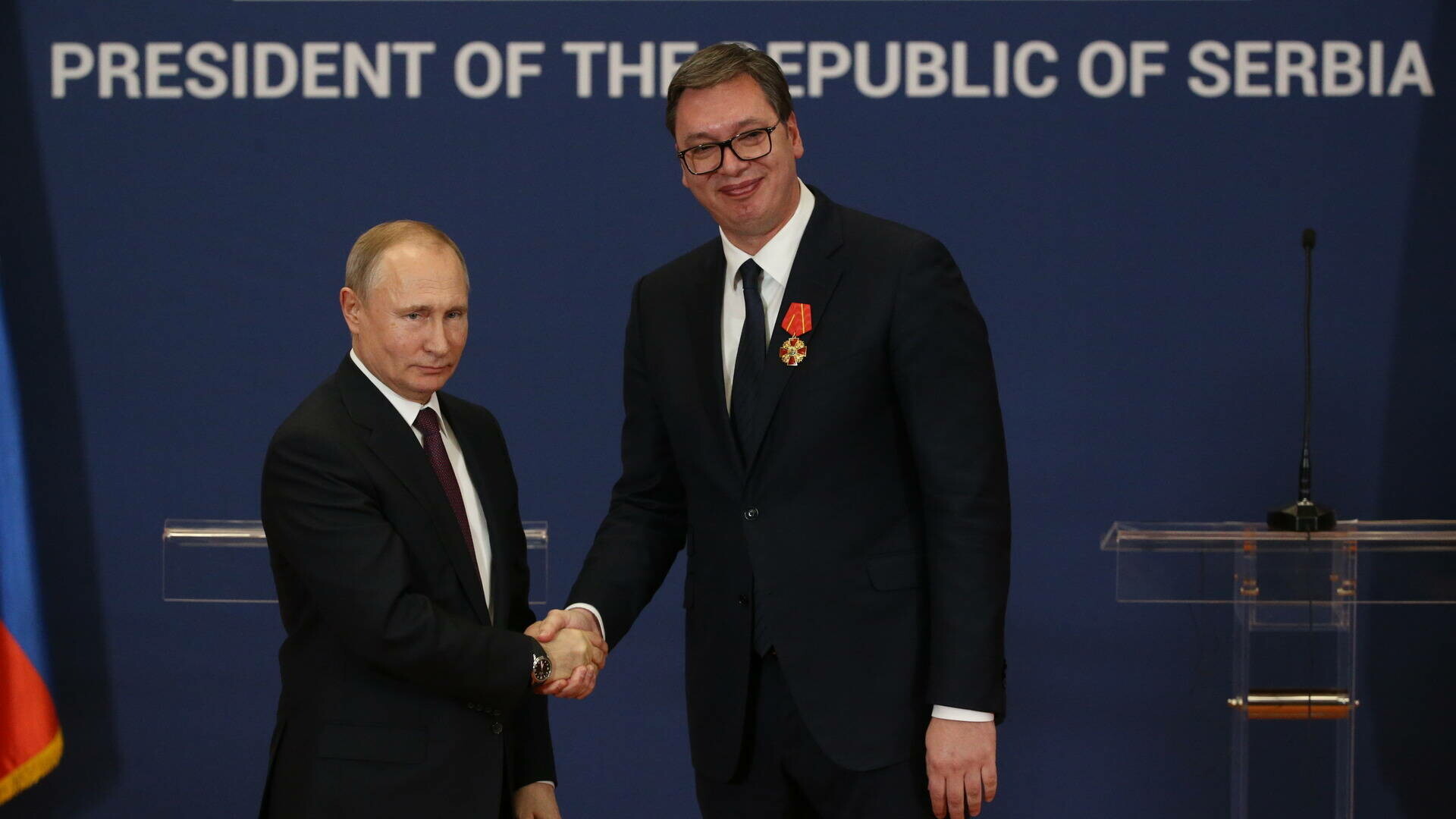 Președintele Vucic vrea în continuare să bage Serbia în UE, chiar dacă abia s-a întors de la Moscova