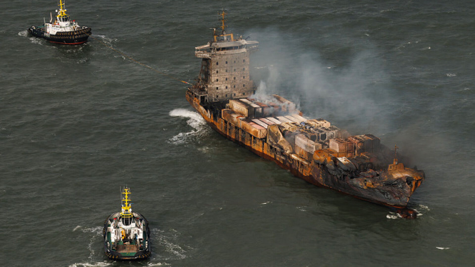 Un petrolier și o navă container s-au ciocnit în Marea Nordului