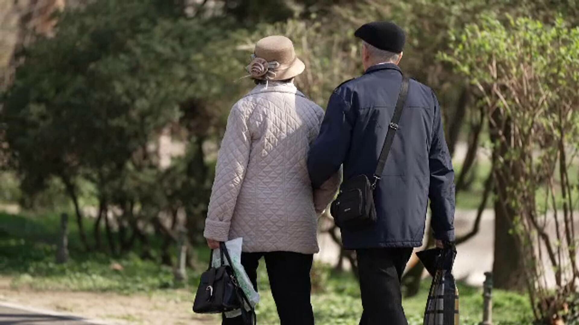 Un prezentator TV din Rusia cere ca bătrânii care nu au copii să nu mai primească pensie