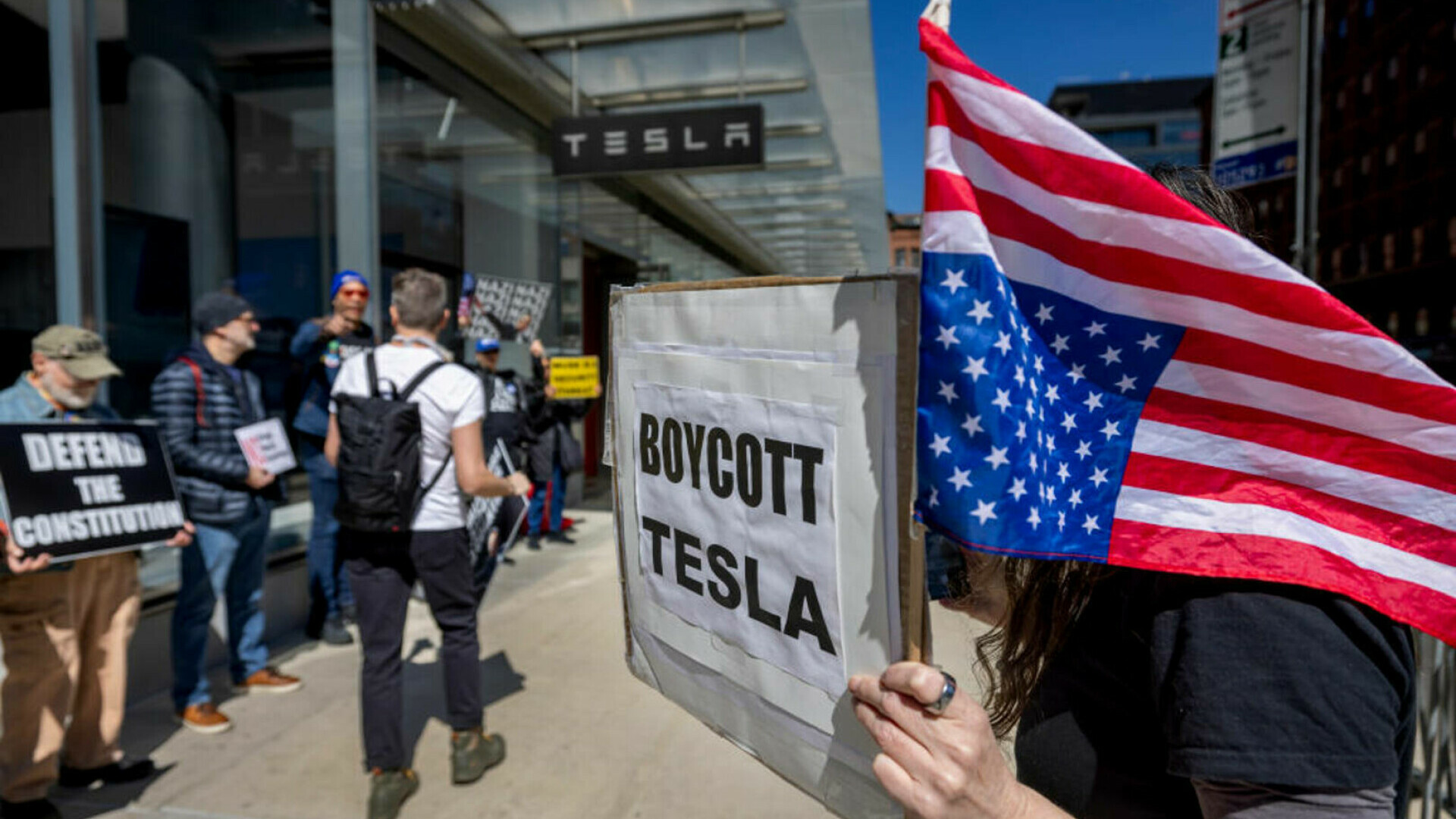 protest anti tesla