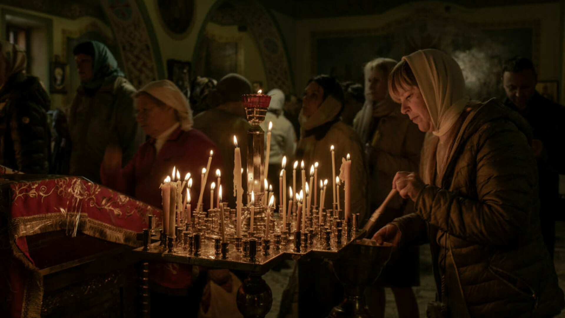 biserica ortodoxa lumanari