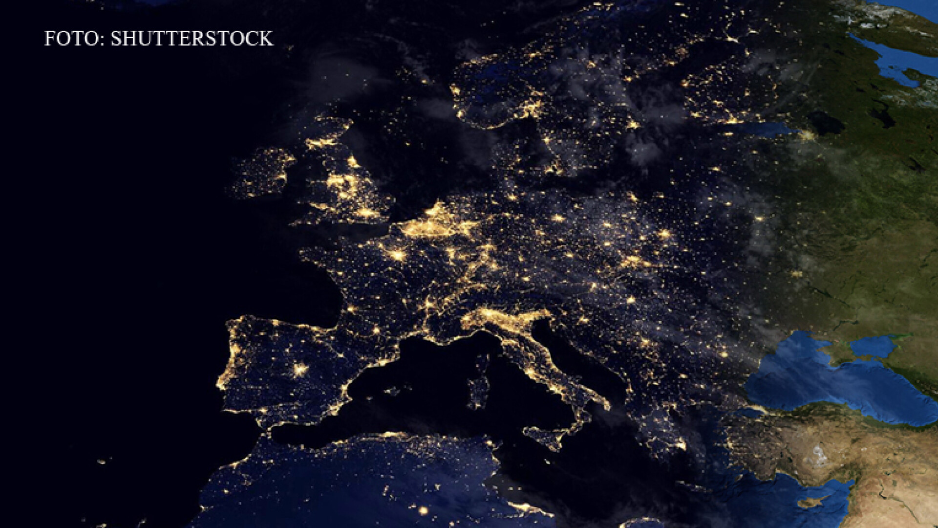 Europa vazuta noaptea lumini orase