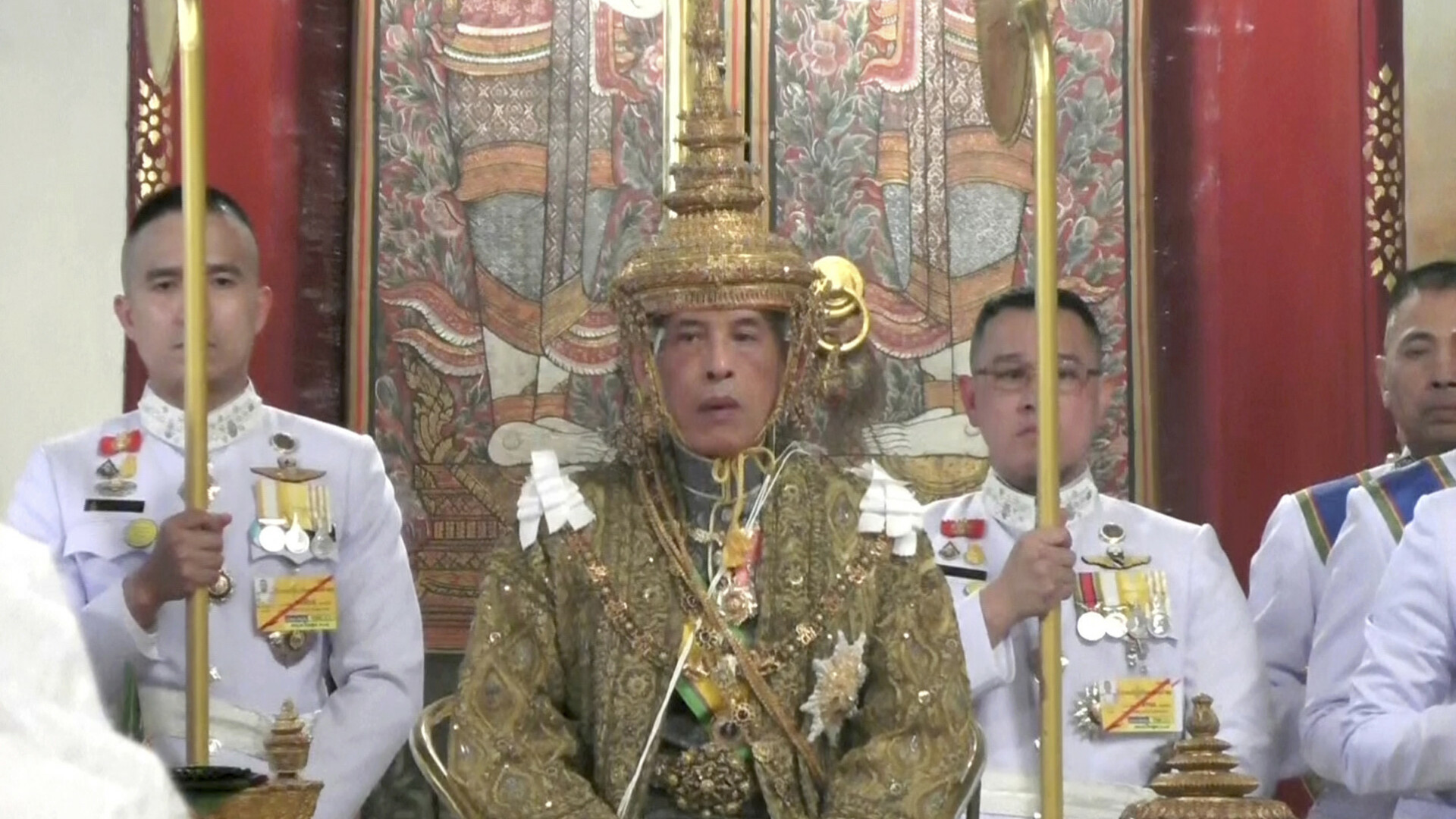 Maha Vajiralongkorn, încoronat, la 66 de ani, rege al Thailandei