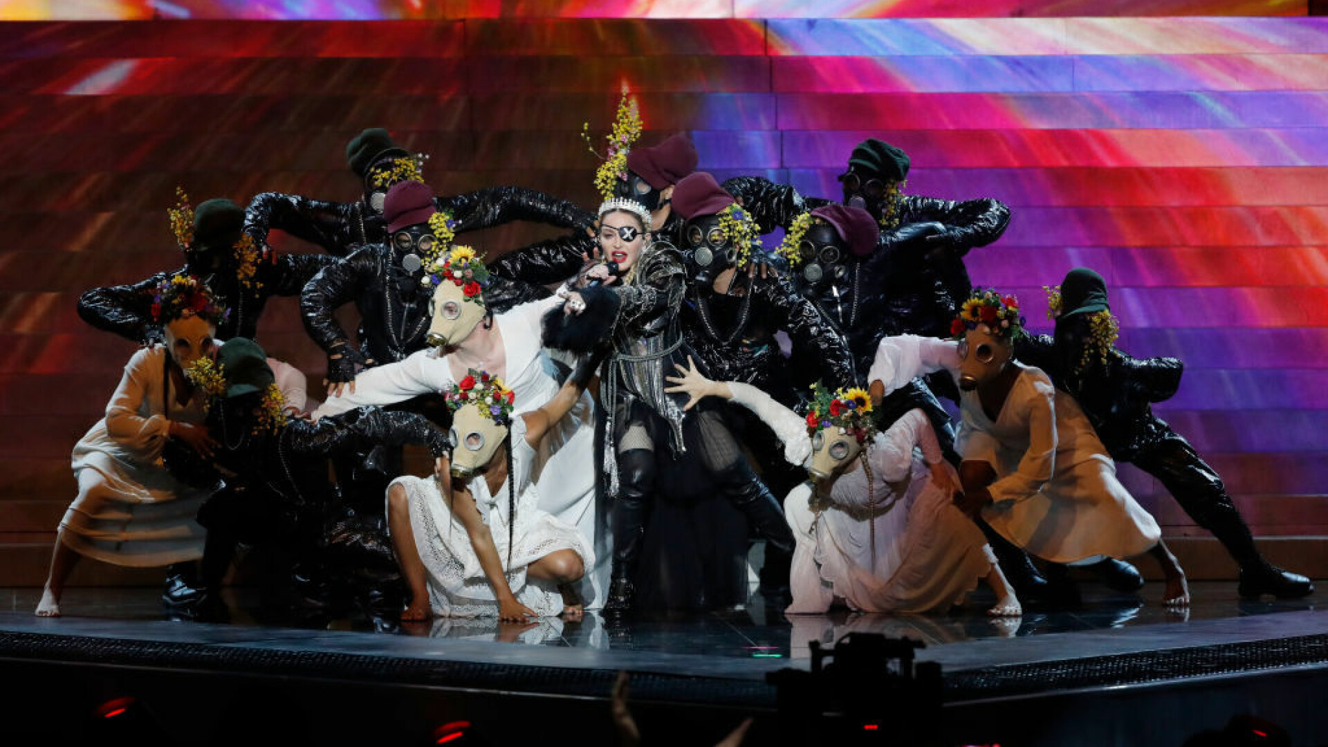 Madonna, moment controversat la Eurovision - 7