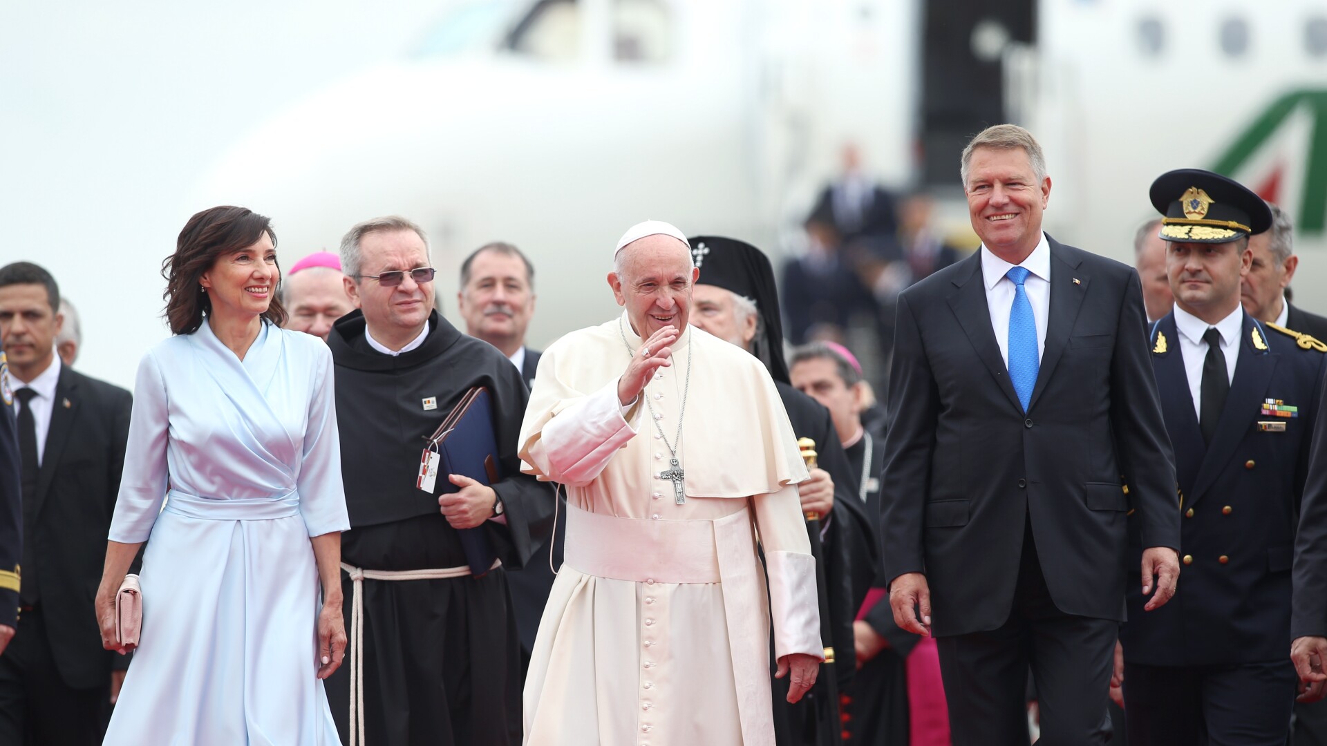 Papa în România. Suveranul Pontif a sosit la Bucureşti
