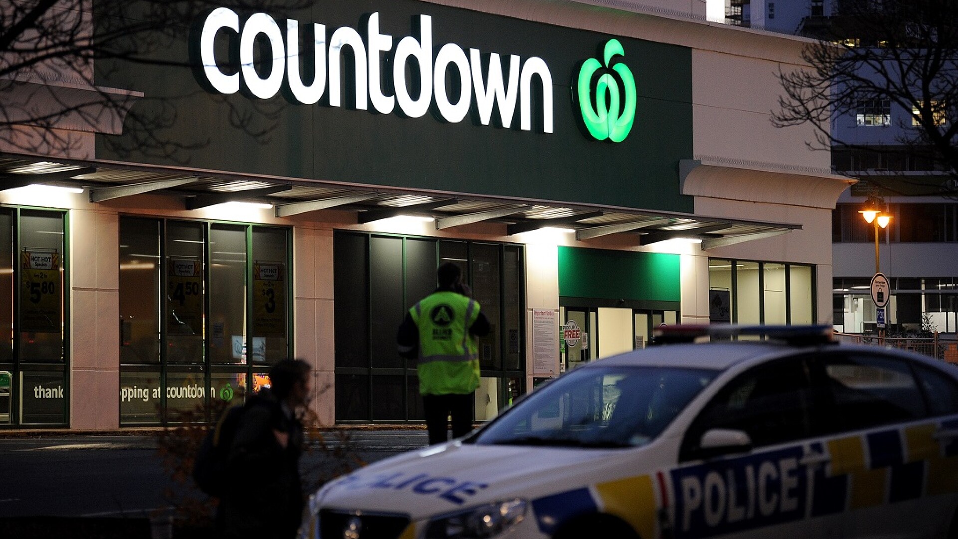Trei persoane sunt în stare critică, după ce au fost înjunghiate într-un magazin din Noua Zeelandă
