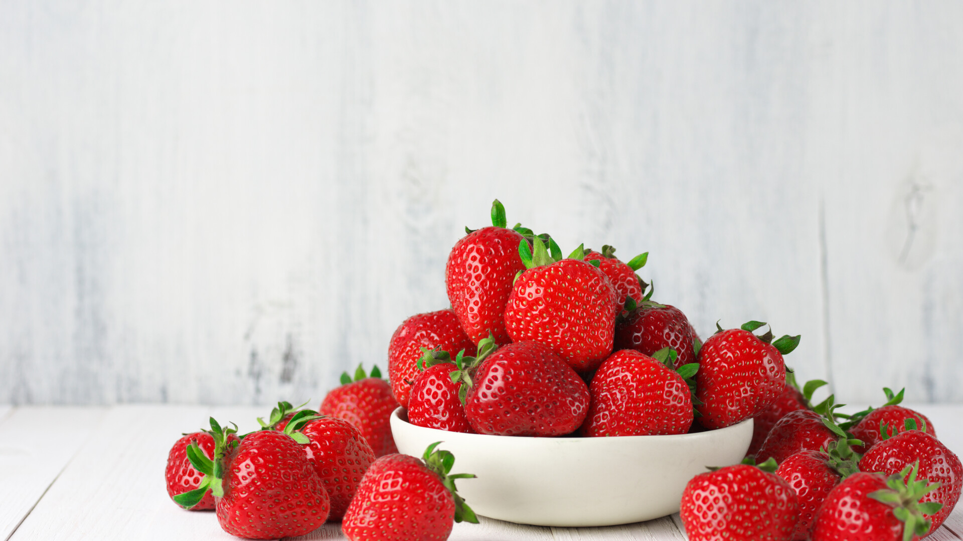 Căpșunile îngrașă? Ce spun nutriționiștii. Care este consumul recomandat pe zi