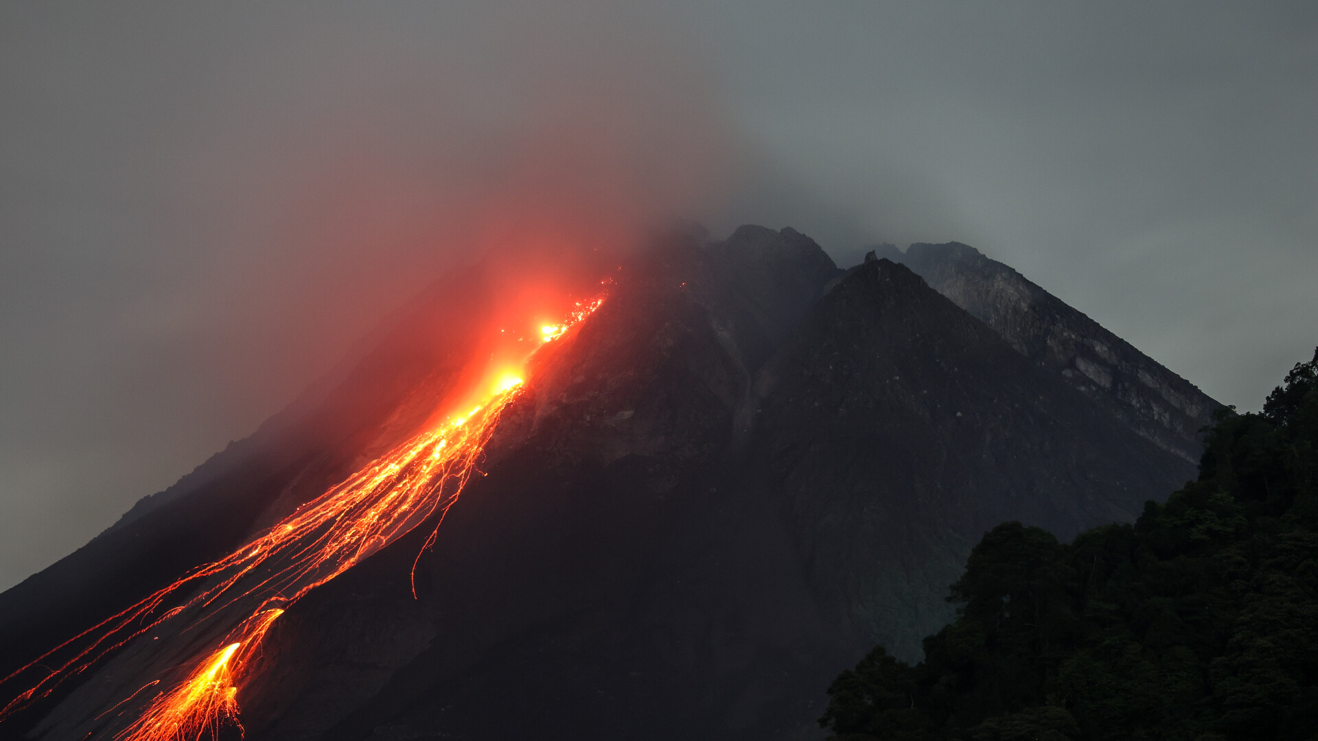 vulcan Merapi