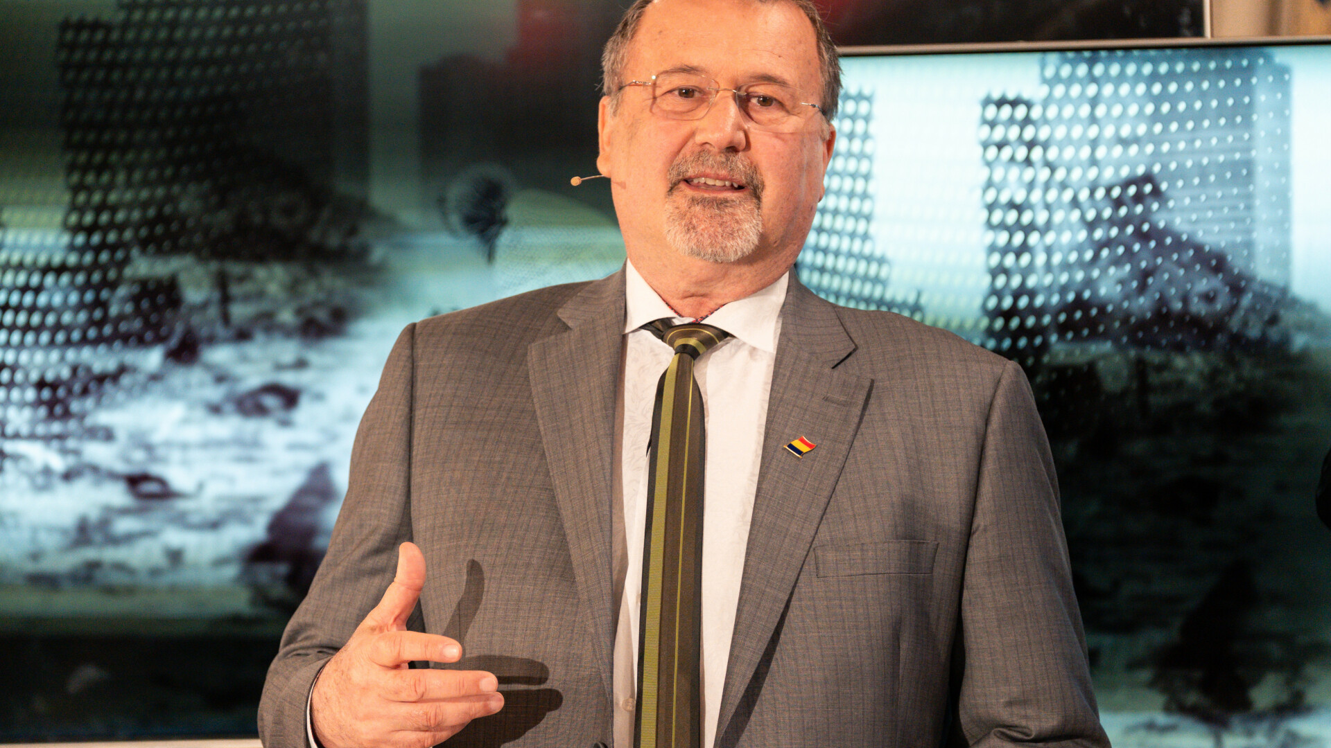 Candidatul independent la funcţia de preşedinte John-Ion Banu-Muscel