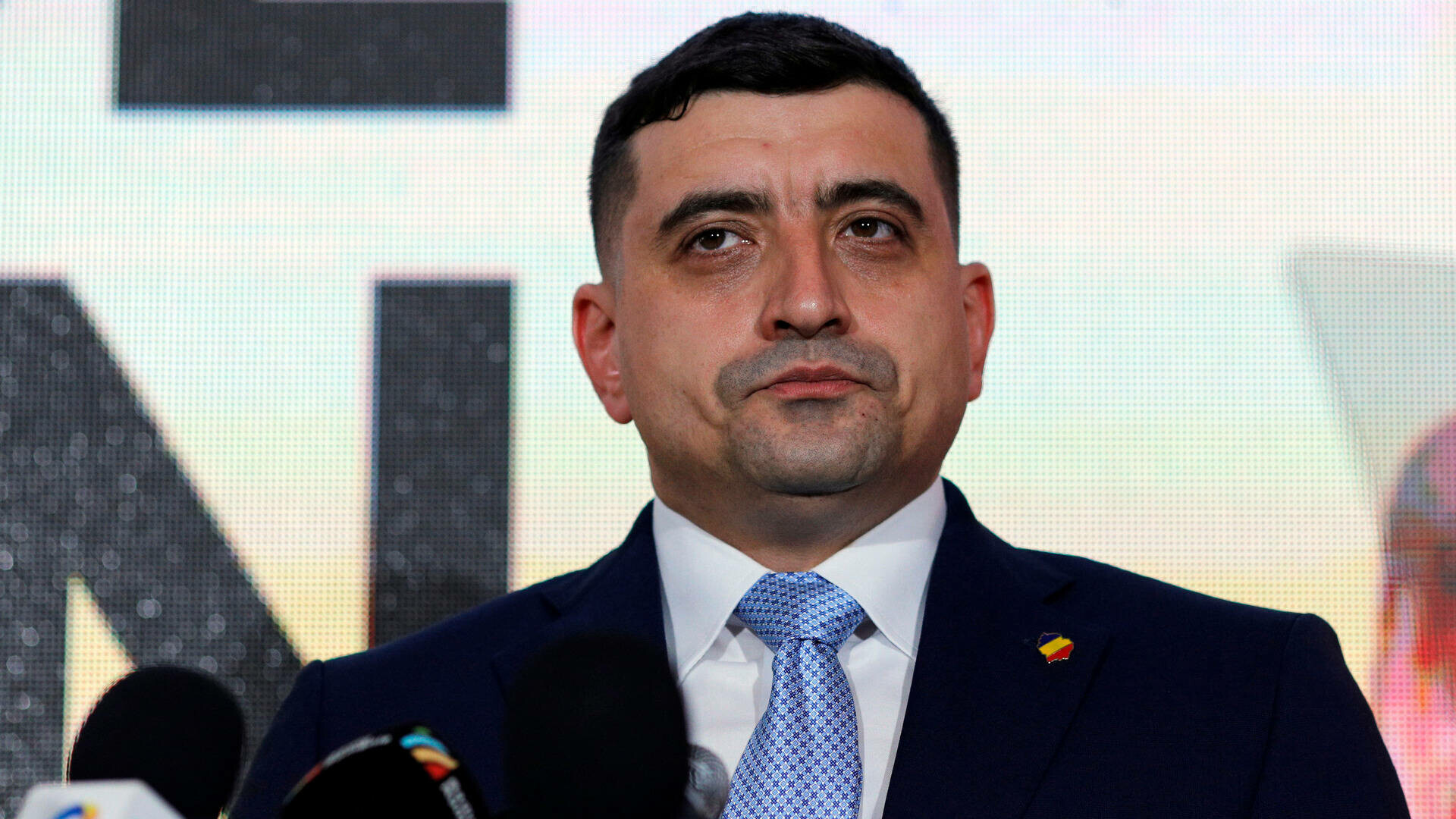 AEP răspunde după ce AUR a acuzat că „milioane de persoane decedate figurează cu drept de vot”. Cine actualizează listele