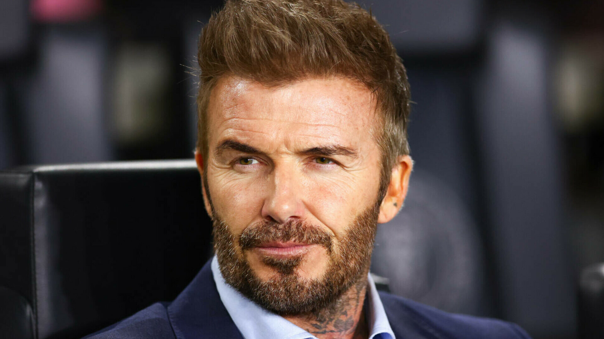 David Beckham va primi titlul de cavaler din partea regelui Charles