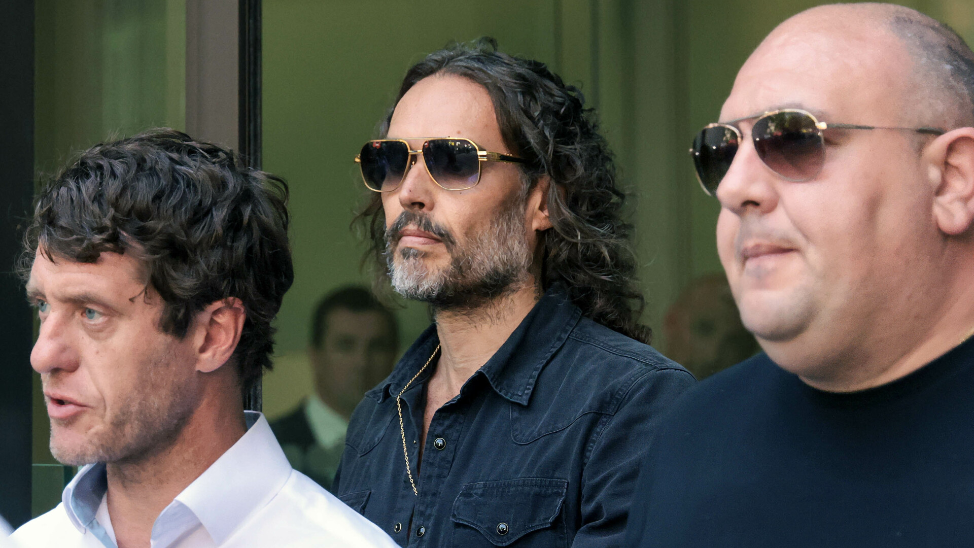 russell brand proces