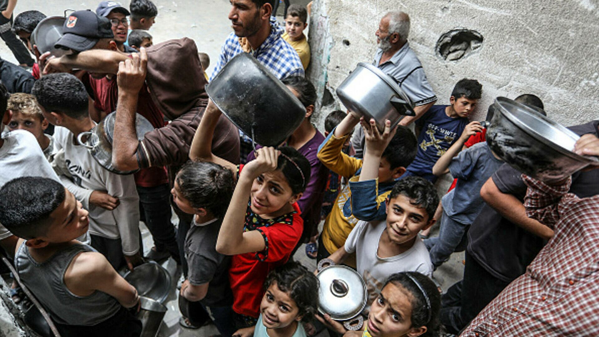 Emiratele Arabe Unite semnează cu Israelul un acord în vederea trimiterii de ajutor umanitar în Fâşia Gaza