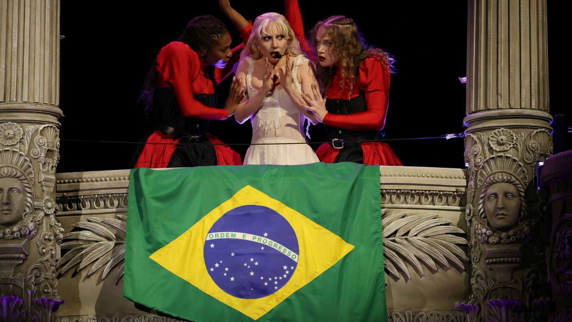 Atac cu bombă dejucat la concertul susținut de Lady Gaga în Brazilia. Peste 2,1 milioane de persoane au fost prezente