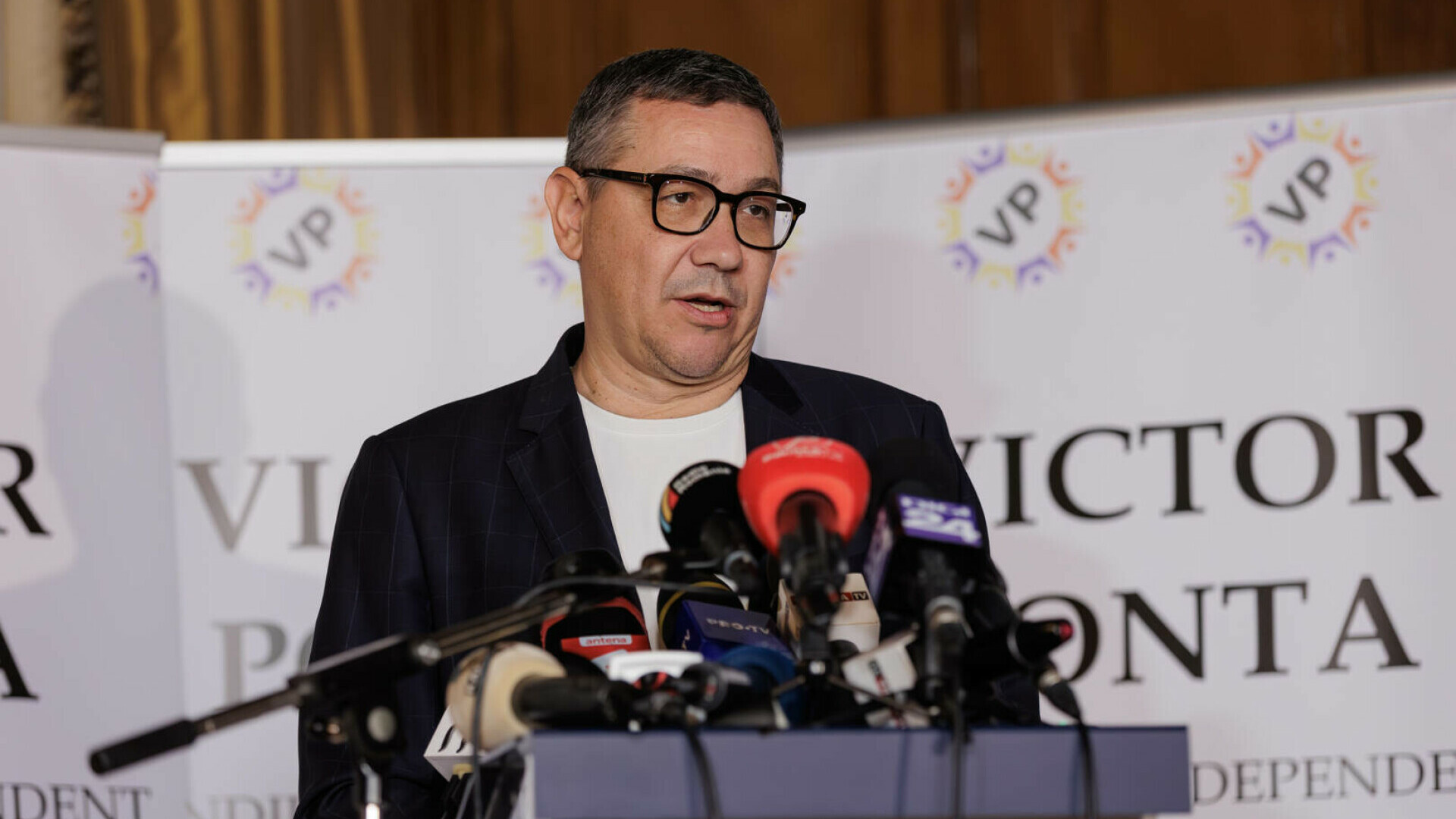 Ponta anunță că va face campanie unuia dintre candidaţii din finală: „Cu siguranţă, nu o să mă vedeţi dispărând în ceaţă”