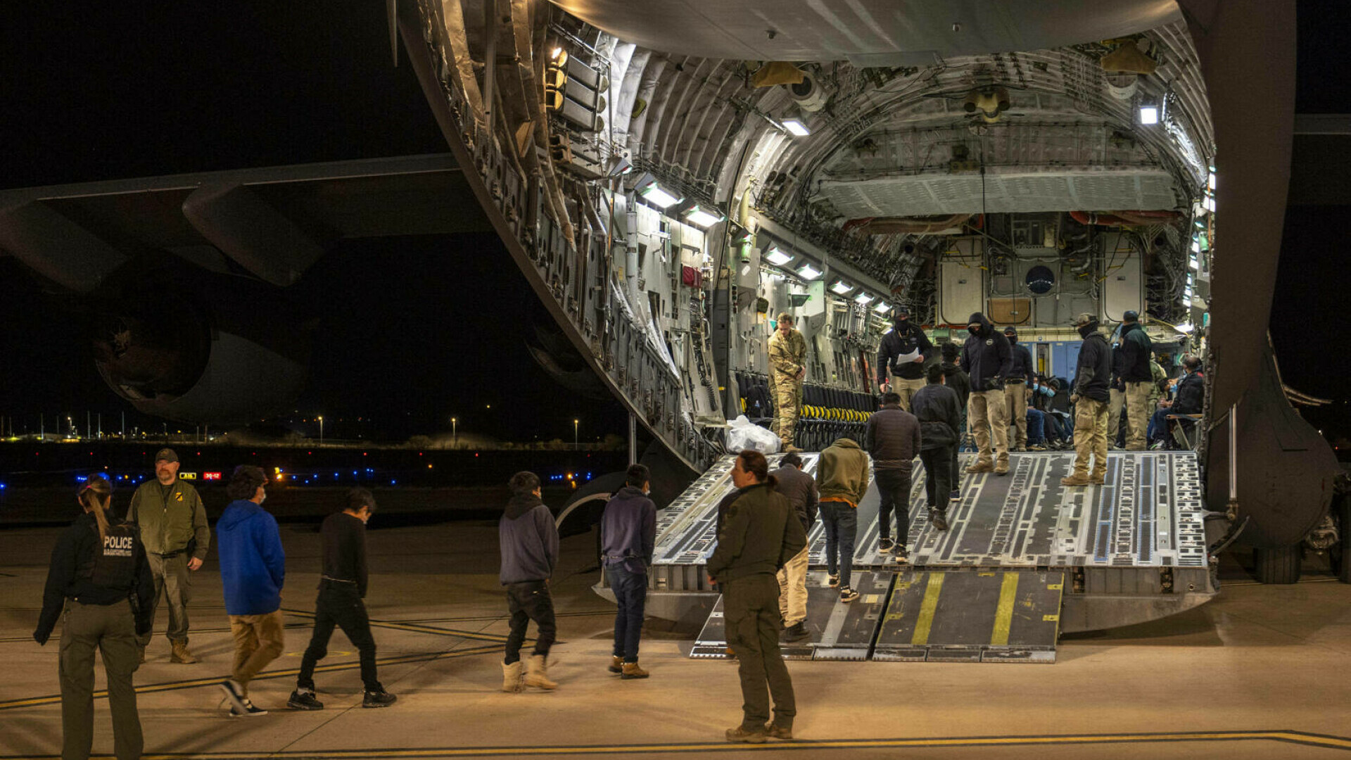 Țara de la 14.000 km distanță de SUA care acceptă să primească migranții expulzați de Trump. ”Cele mai abjecte ființe umane”