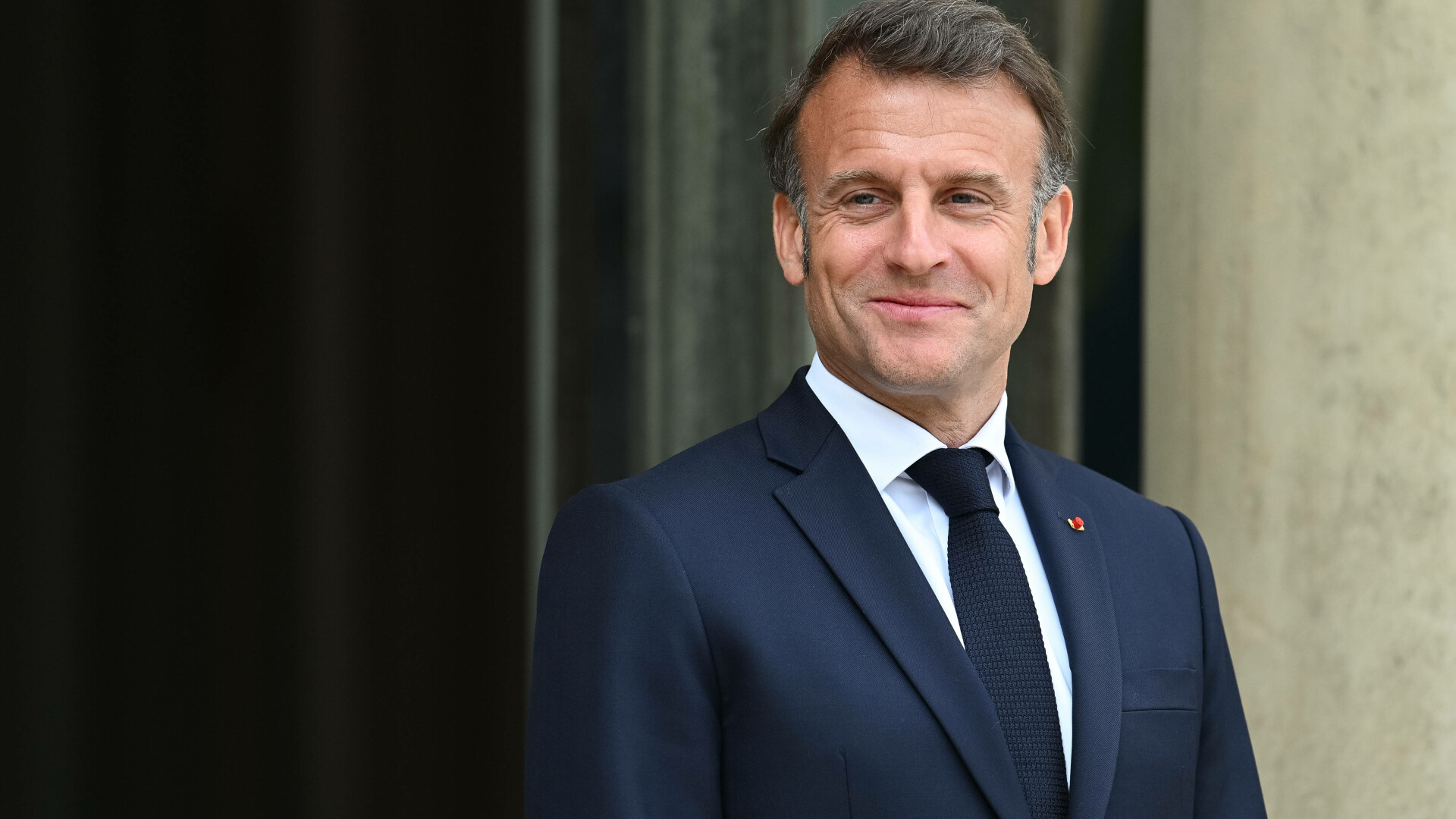 Scandal la începutul conclavului. Emmanuel Macron, acuzat că vrea să se implice în alegerea noului papă