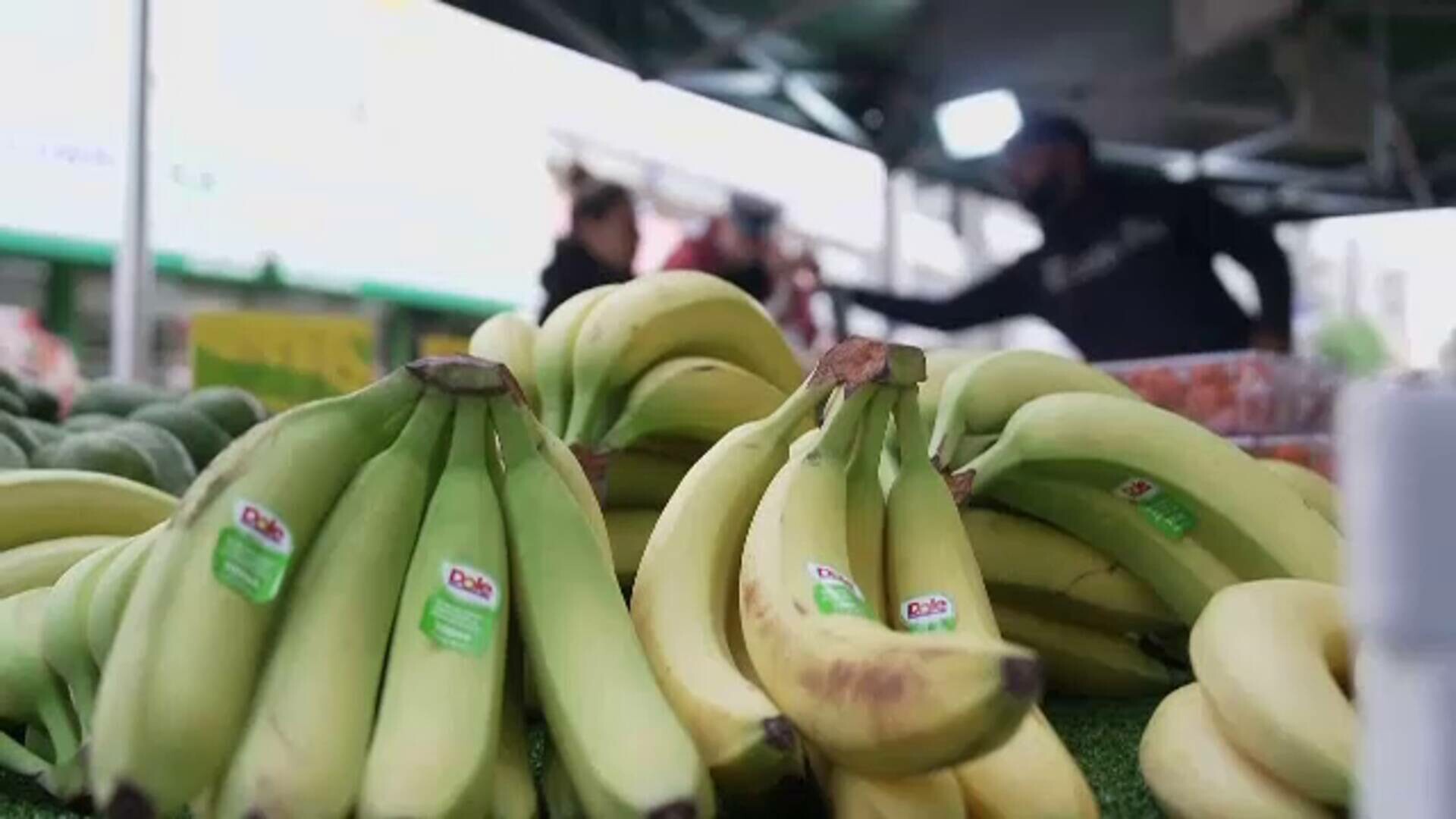 Bananele care nu se înnegresc, în magazinele din SUA. Motivul pentru care nu pot fi vândute în România sau UE