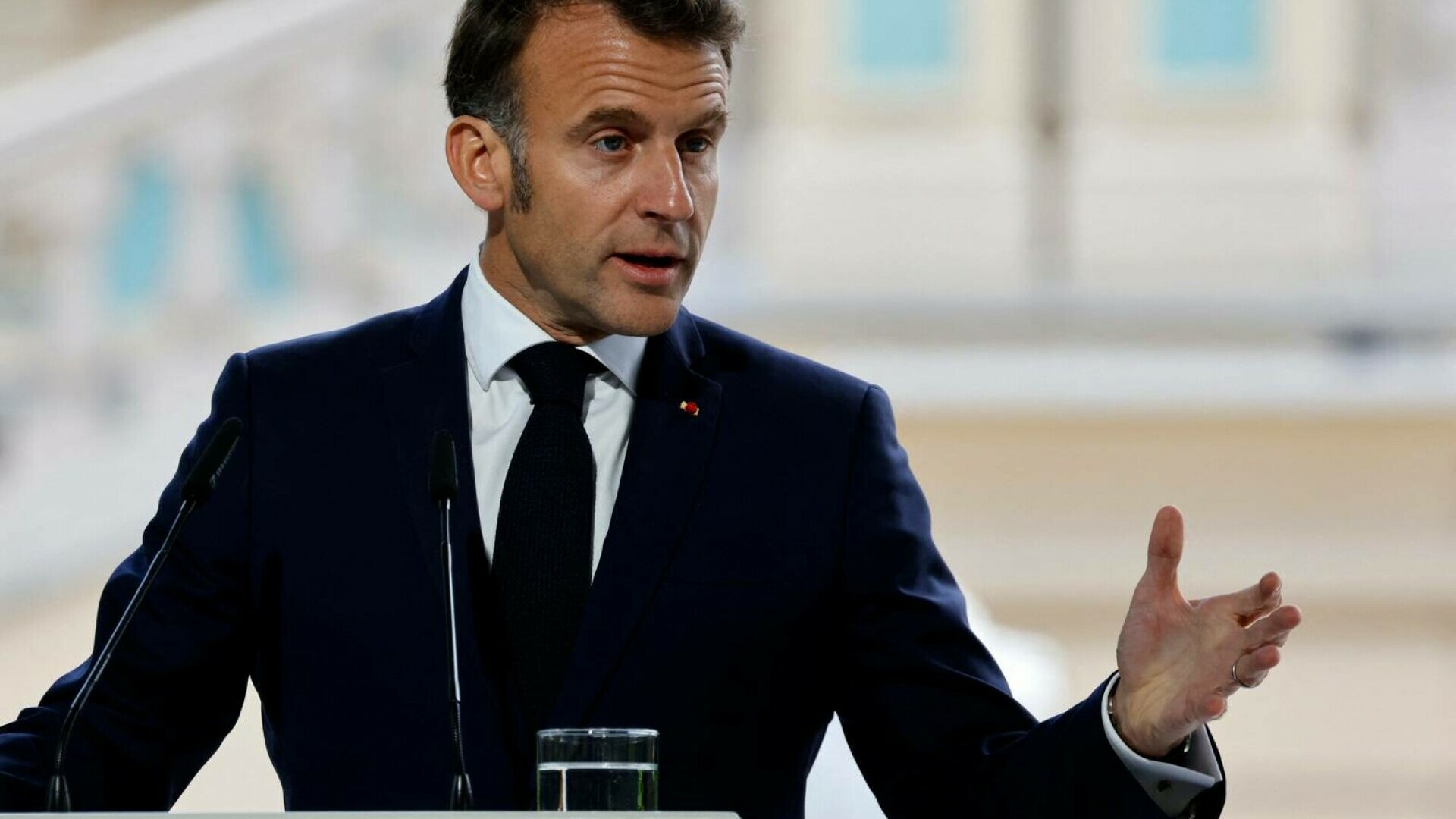 Macron critică propunerea lui Putin: „Caută să câștige timp. A încercat să aibă o ambiguitate faţă de americani"