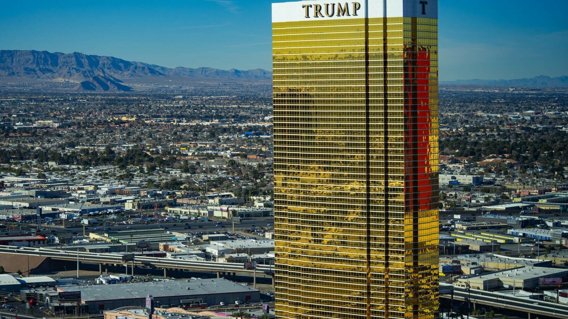Trump Tower în Damasc, petrol și gaze. Motivul pentru care sirienii nu știu ce să-i mai ofere președintelui SUA
