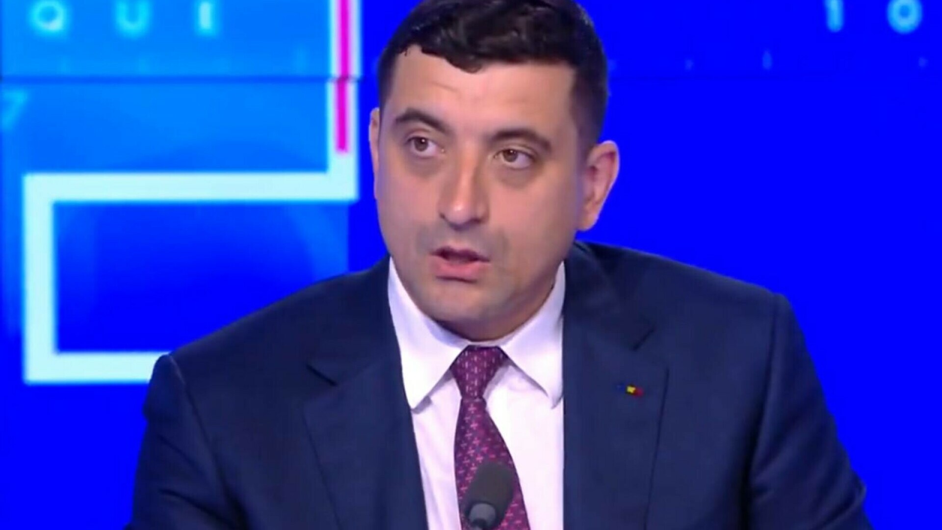 Simion a comparat Franța cu Iranul și pe Macron cu un „dictator”, la un post francez. A fost luat peste picior de jurnaliști
