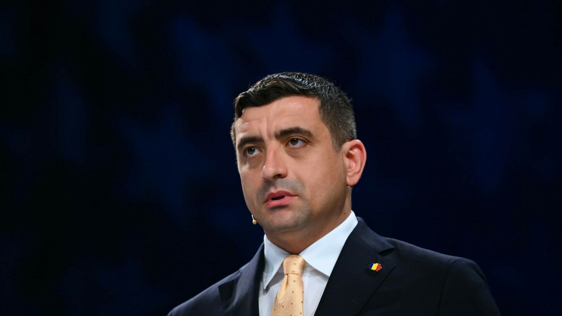 „Guvernul a început să fure!”. „Unionistul” George Simion acuză fraudarea votului în Republica Moldova, unde are interdicție