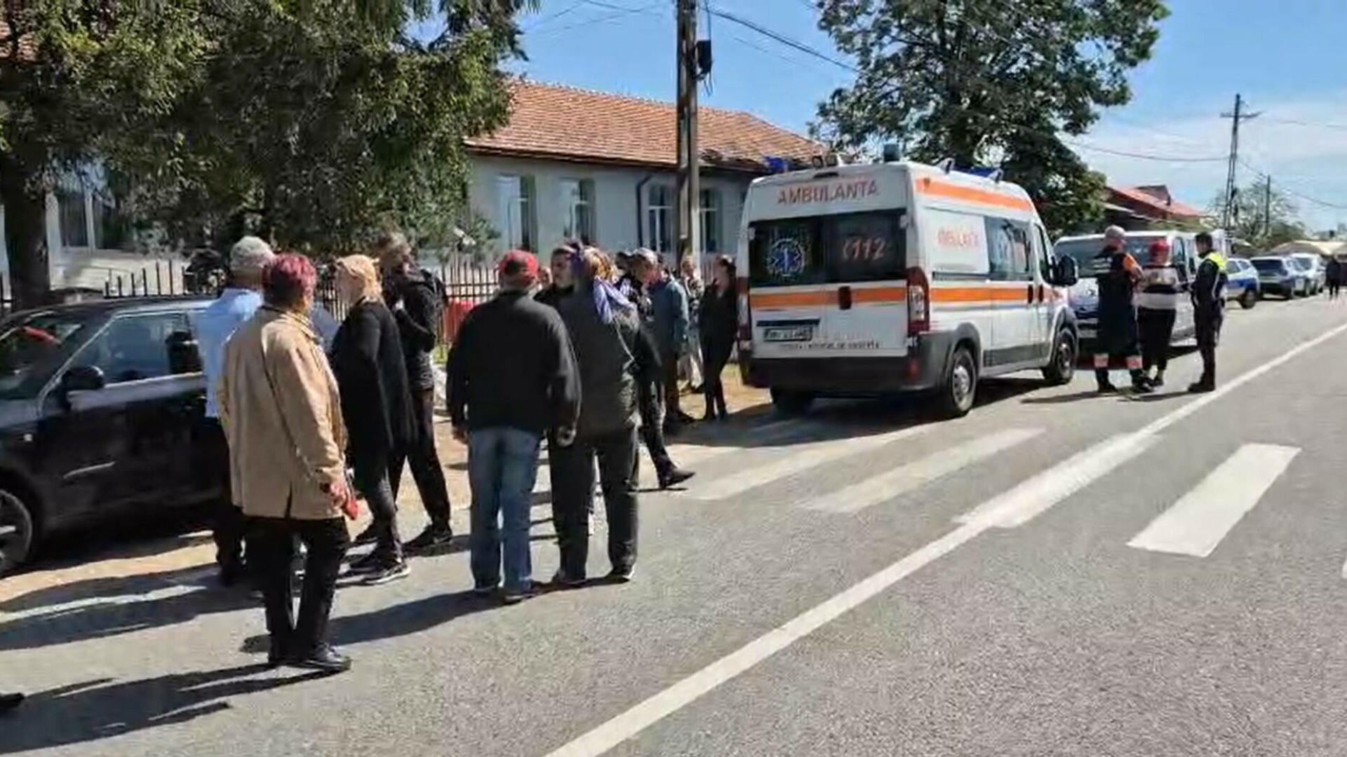 Un bărbat a murit chiar în timp ce vota, într-o secție din Mehedinți