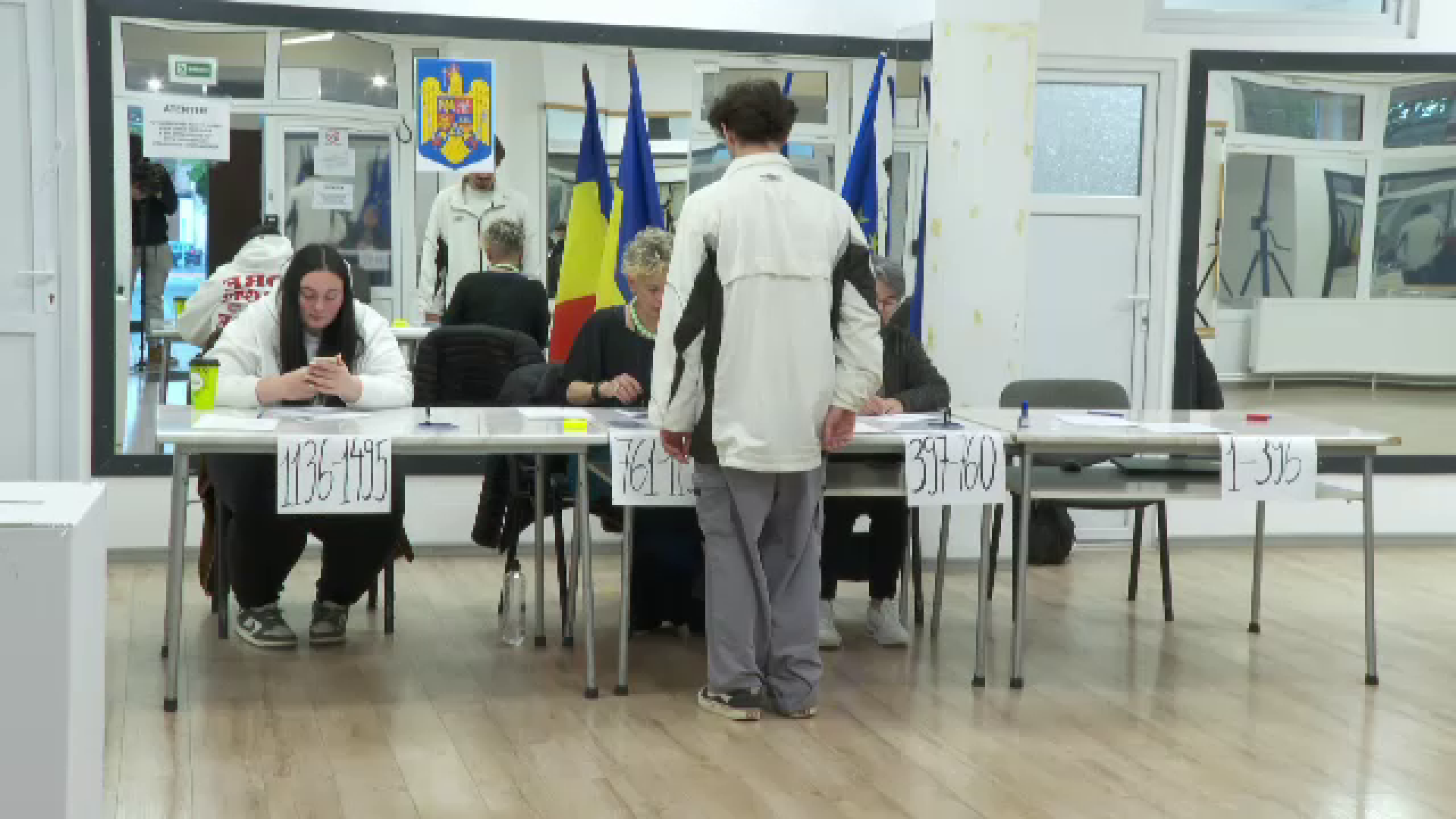 George Simion acuză că în două secții din diaspora lipsesc buletine de vot. MAE dezminte informațiile