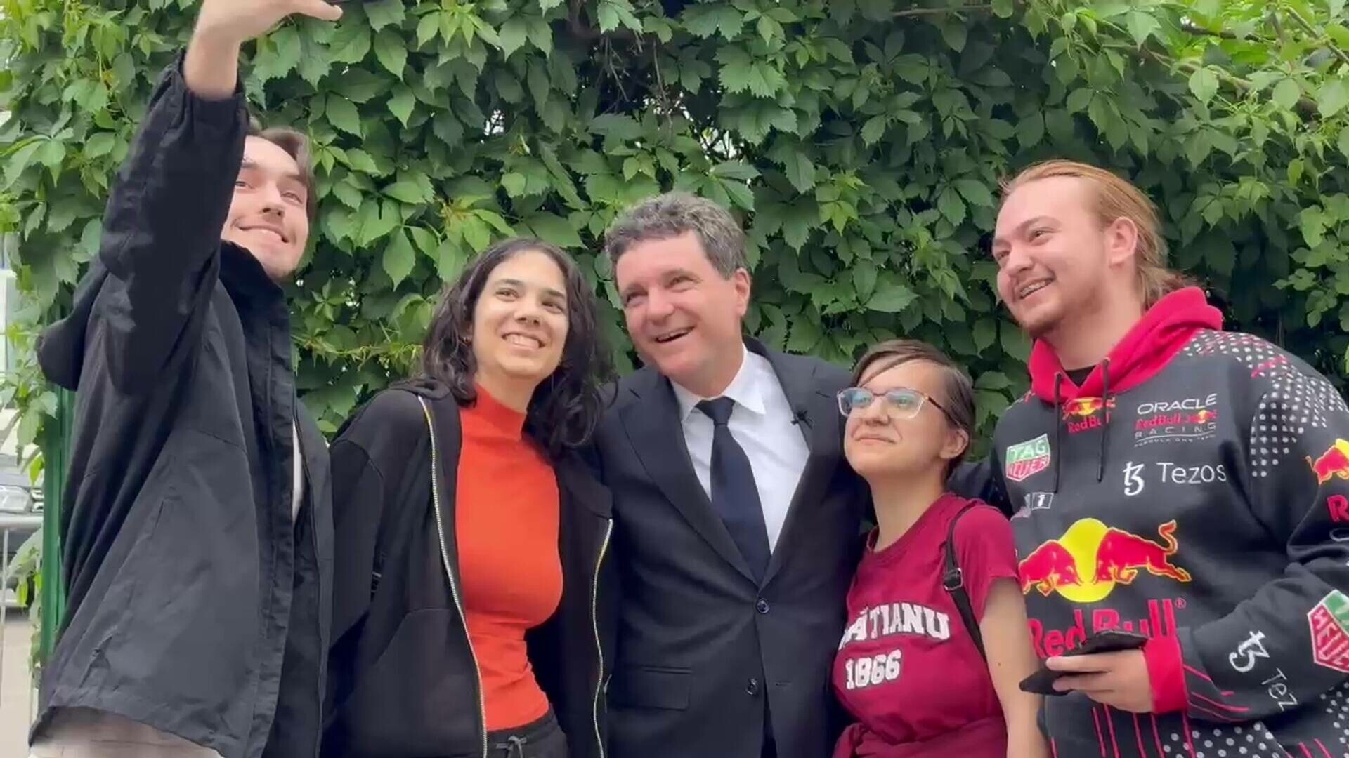 Motivul pentru care Nicușor Dan s-a dus personal într-o secție de votare din București: ”S-au schimbat obiceiurile de vot”