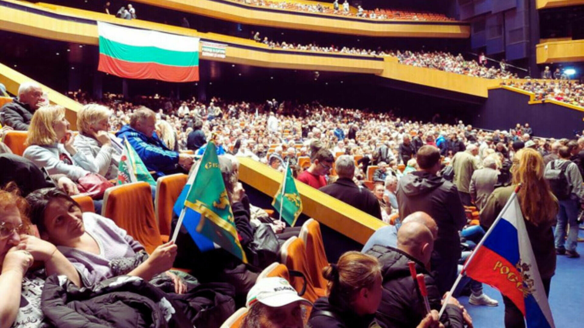 Partidul pro-rus din Bulgaria îndeamnă la revoltă armată împotriva adoptării euro. ”Perversiune morală și sexuală”