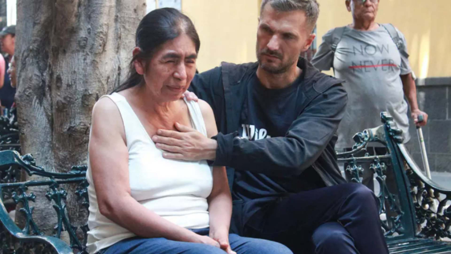 Un român stabilit în Mexic "vindecă" durerile oamenilor. Ce metodă folosește