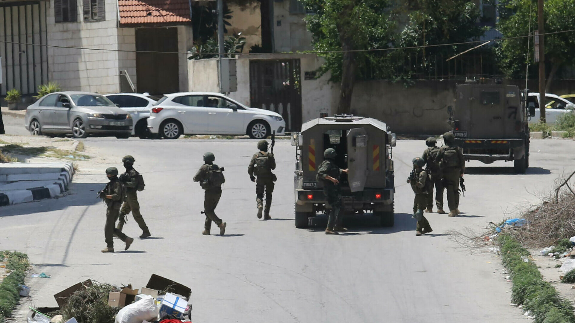 Militari israelieni trag cu „gloanţe reale” într-un grup de diplomaţi străini, inclusiv din România. Ce spune armata