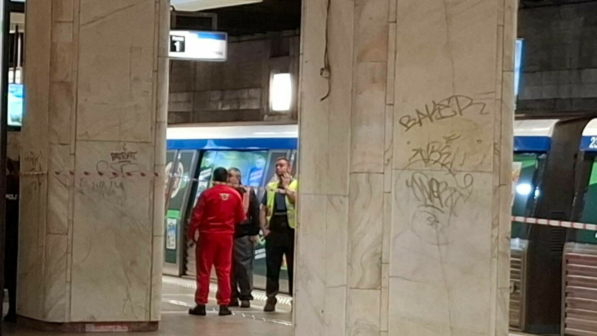 Incident la metrou. Circulația trenurilor pe Magistrala 2 se desfășoară cu dificultate