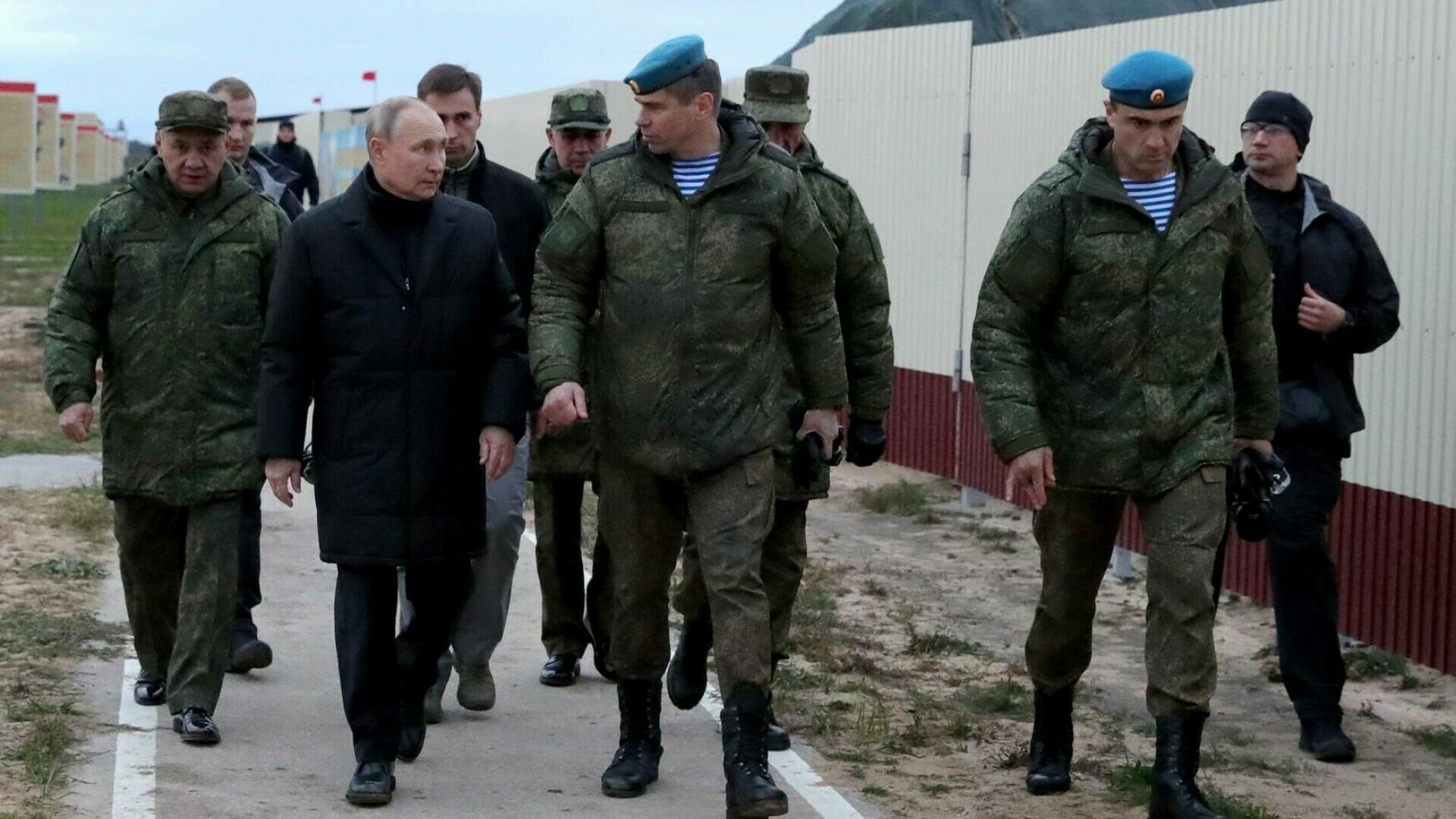 Finlanda se „pregătește de ce e mai rău”, după ce Rusia a mutat trupe și echipamente lângă graniță