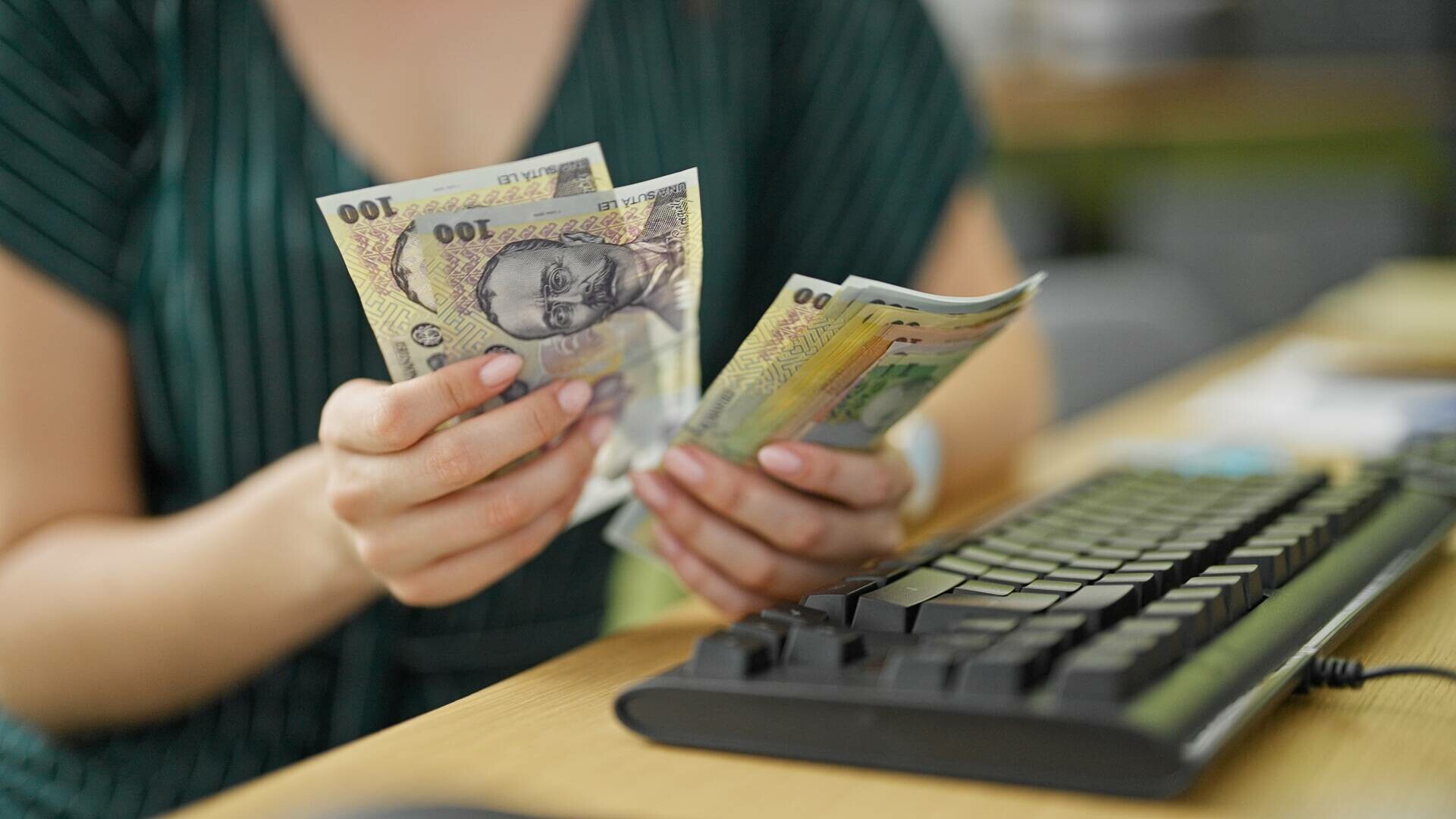 Regula 50, 30, 20 pentru economisire. Cum funcționează și cum o poți pune în practică