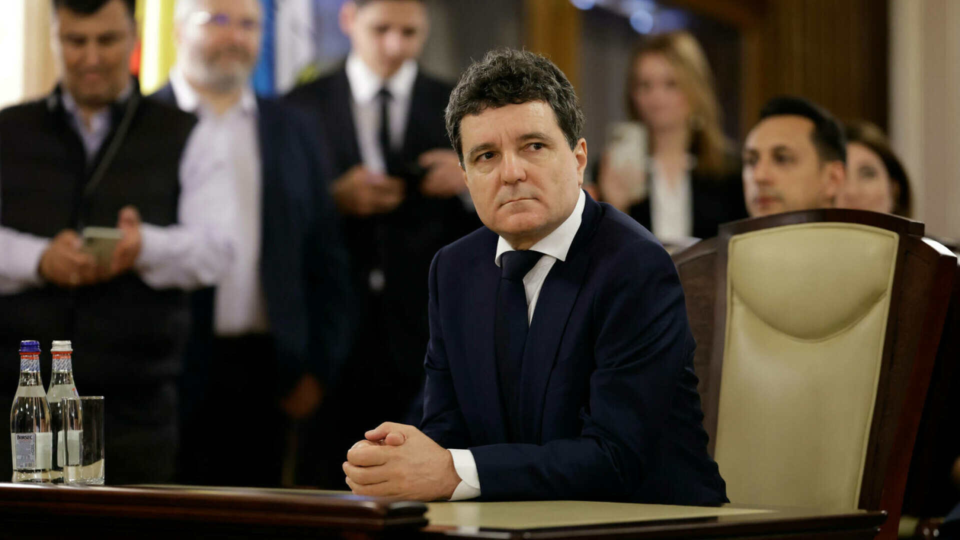 Președintele ales Nicușor Dan a anunțat partidele cu care va face noul guvern. Negocierile încep marți