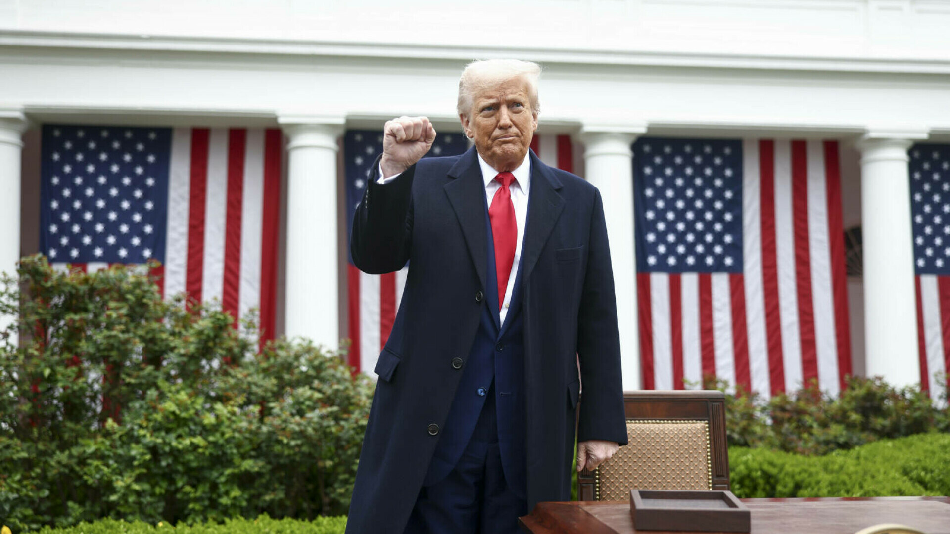 Val de scumpiri în SUA, după tarifele impuse de Trump. Primele mari companii care anunță creșteri de prețuri
