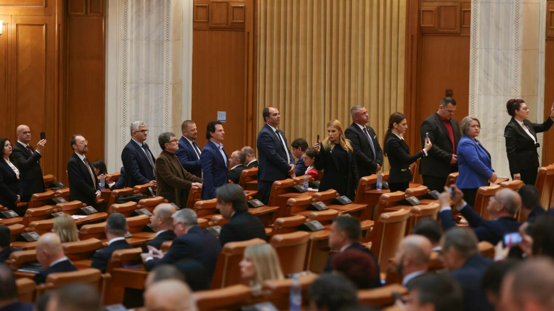 Miniştrii propuşi în guvernul Bolojan, audiaţi în comisiile din Parlament. Când va fi votul de învestitură în plenul comun
