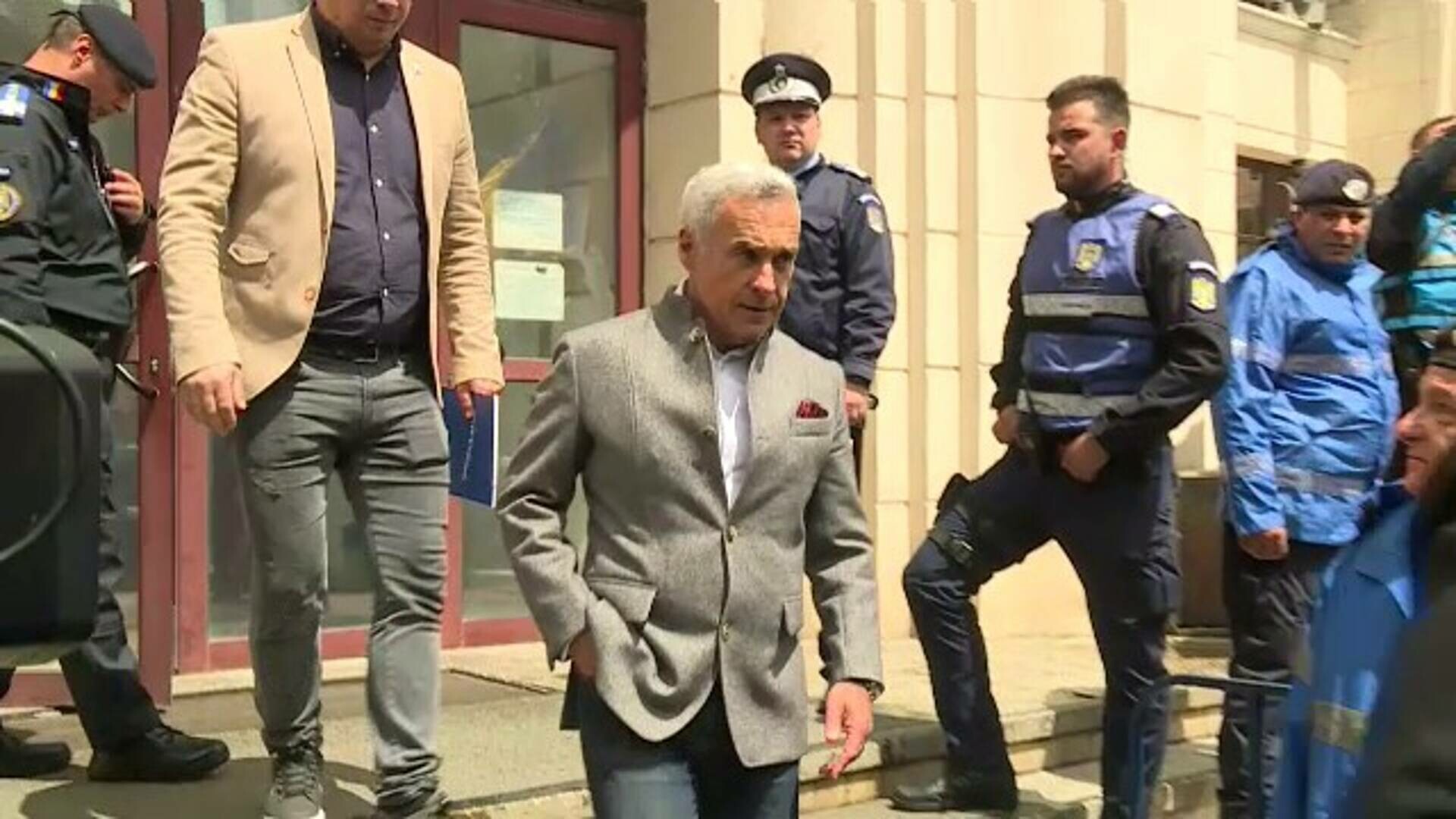 Călin Georgescu rămâne sub control judiciar. „Singura mea armă de apărare este legea. Justiţia îşi va face datoria”