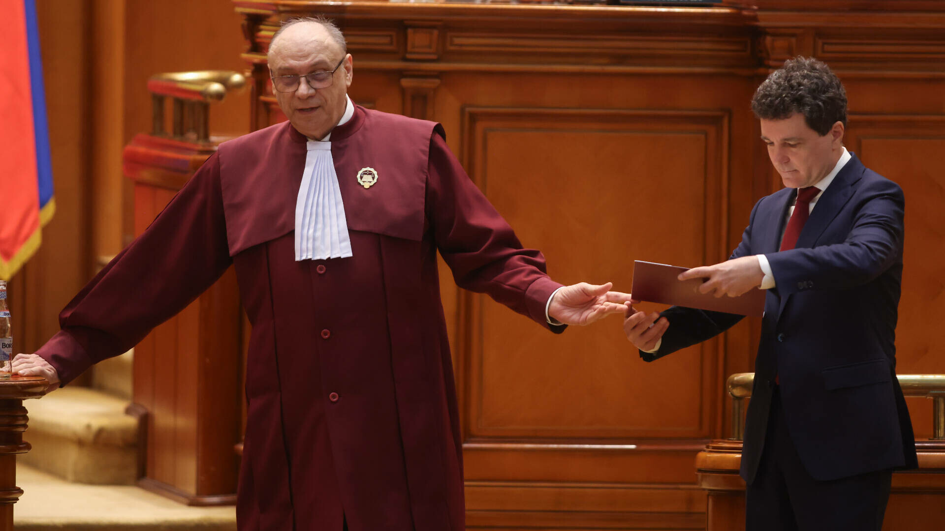 „Alianța transparenței” făcută de Nicușor Dan după decizia controversată a CCR. Misiunea urgentă a Parlamentului
