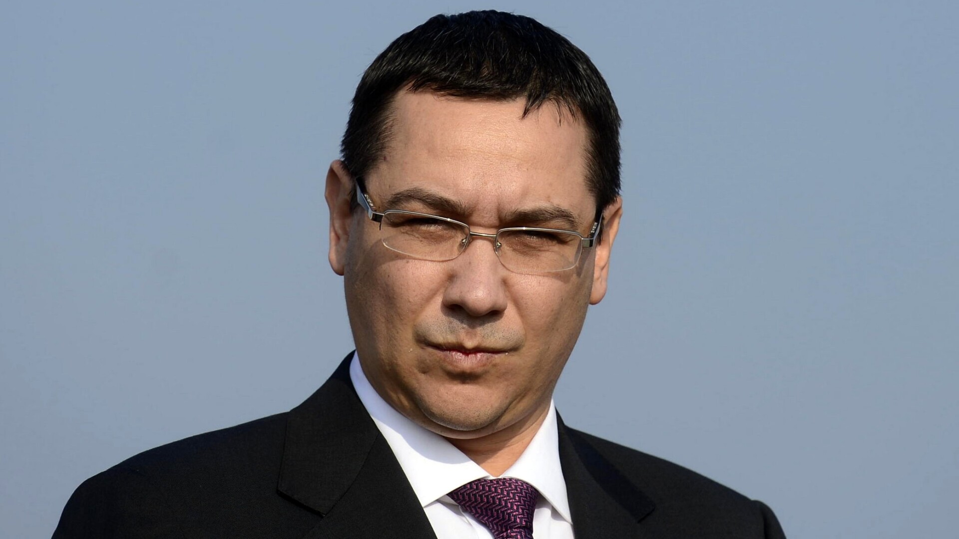 Victor Ponta - cover