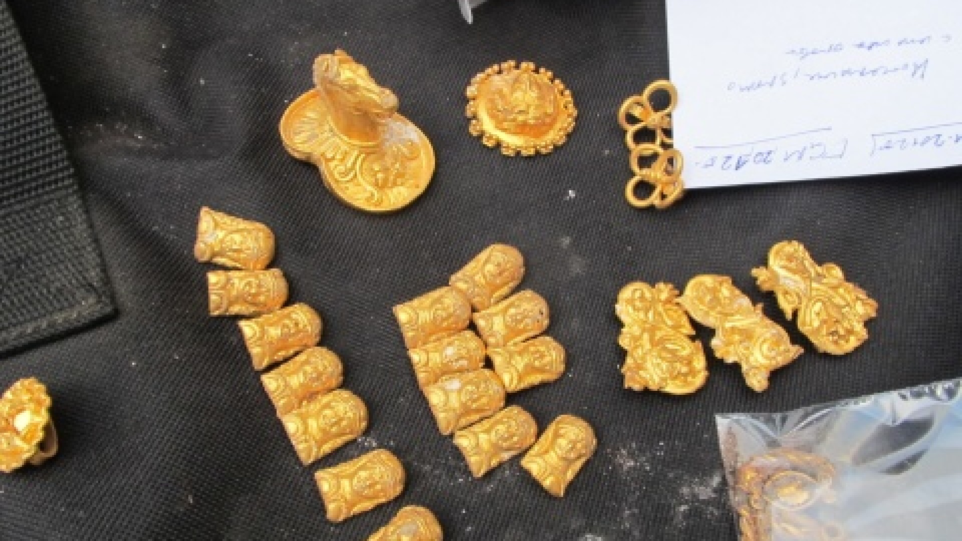 Bulgaria, comoara tracica, bijuterii de aur