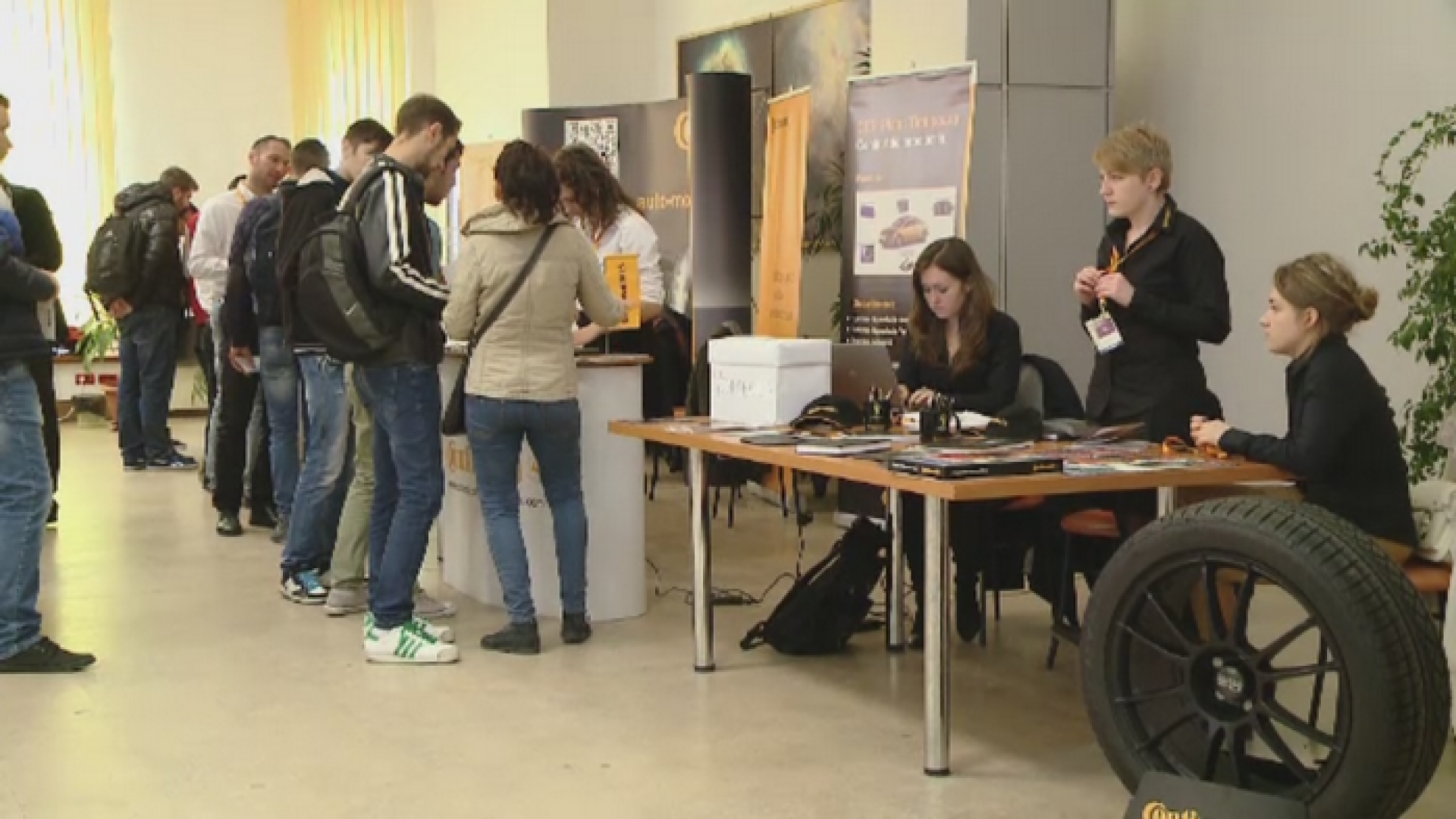 Targ de locuri de munca pentru tinerii din Cluj si Timisoara. Cele mai