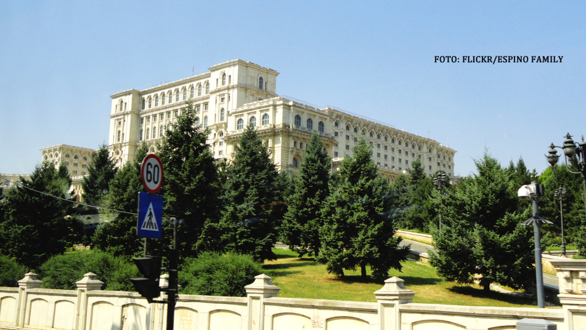 Palatul parlamentului gard