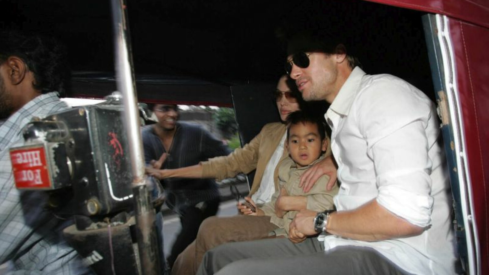 Angelina Jolie si Brad Pitt
