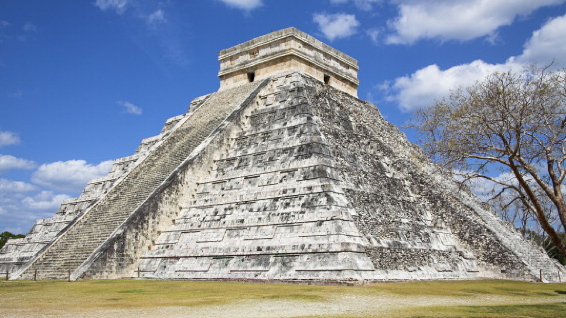 Descoperire piramidă mayașă