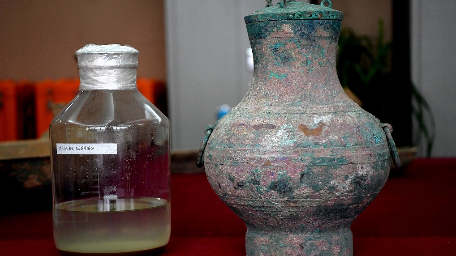 Arheologii chinezi afirmă că ar fi descoperit cel mai vechi vin din lume