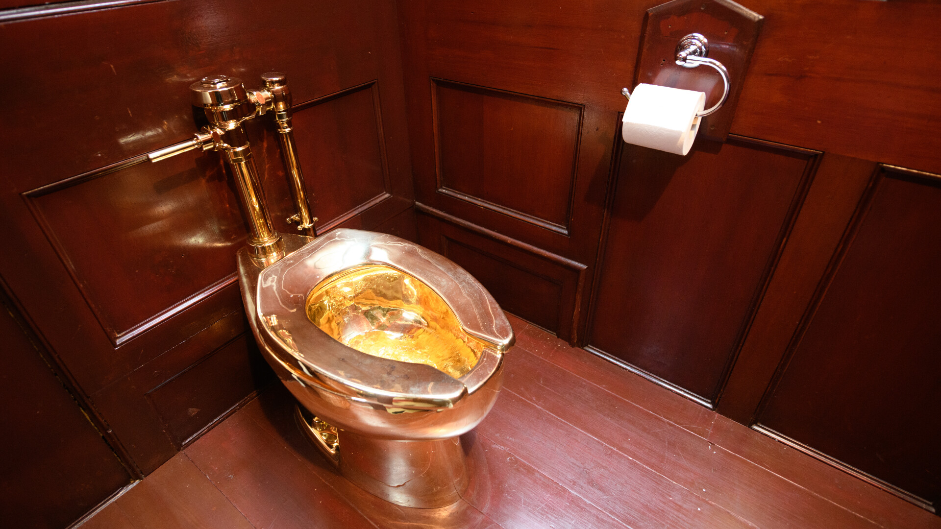toaleta de aur