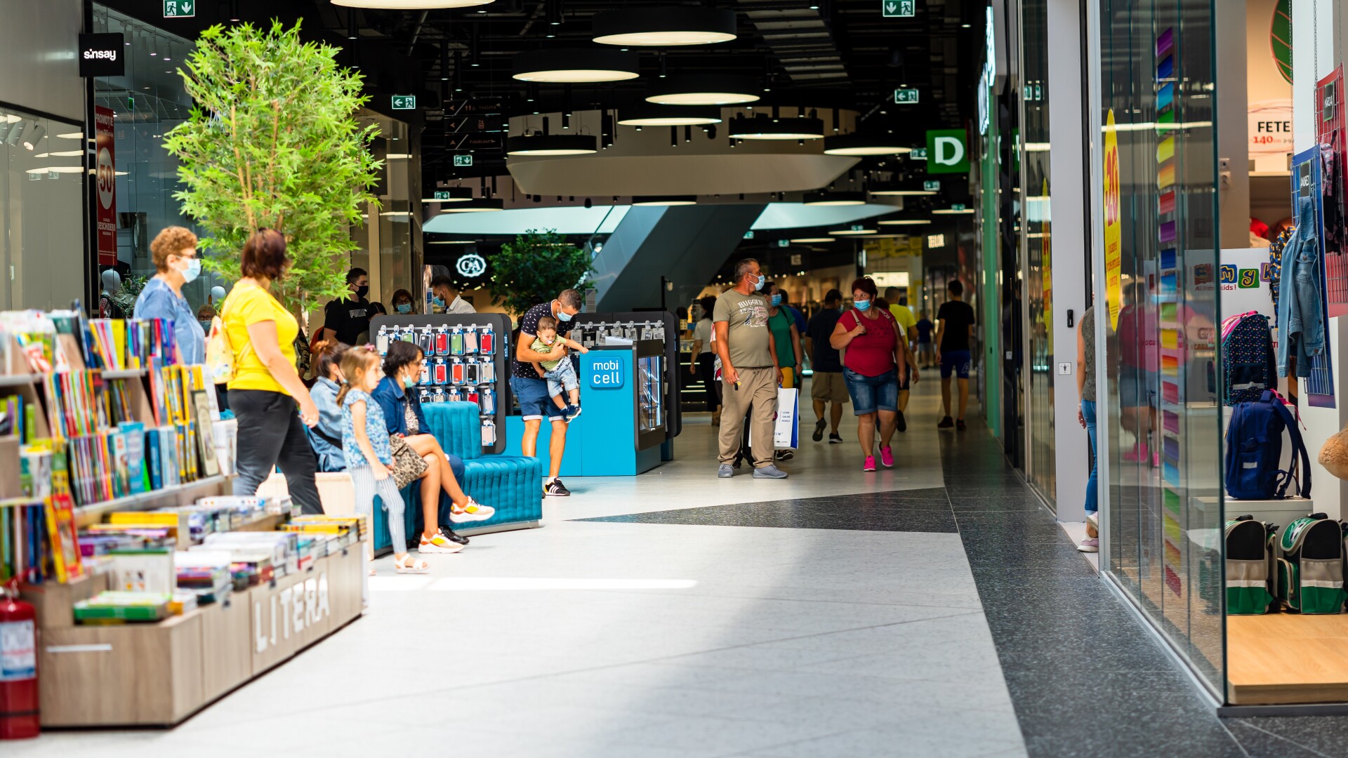 Strategia comercianților din România care se bat cu platformele online. Cum vor să concureze cu produsele ieftine din China